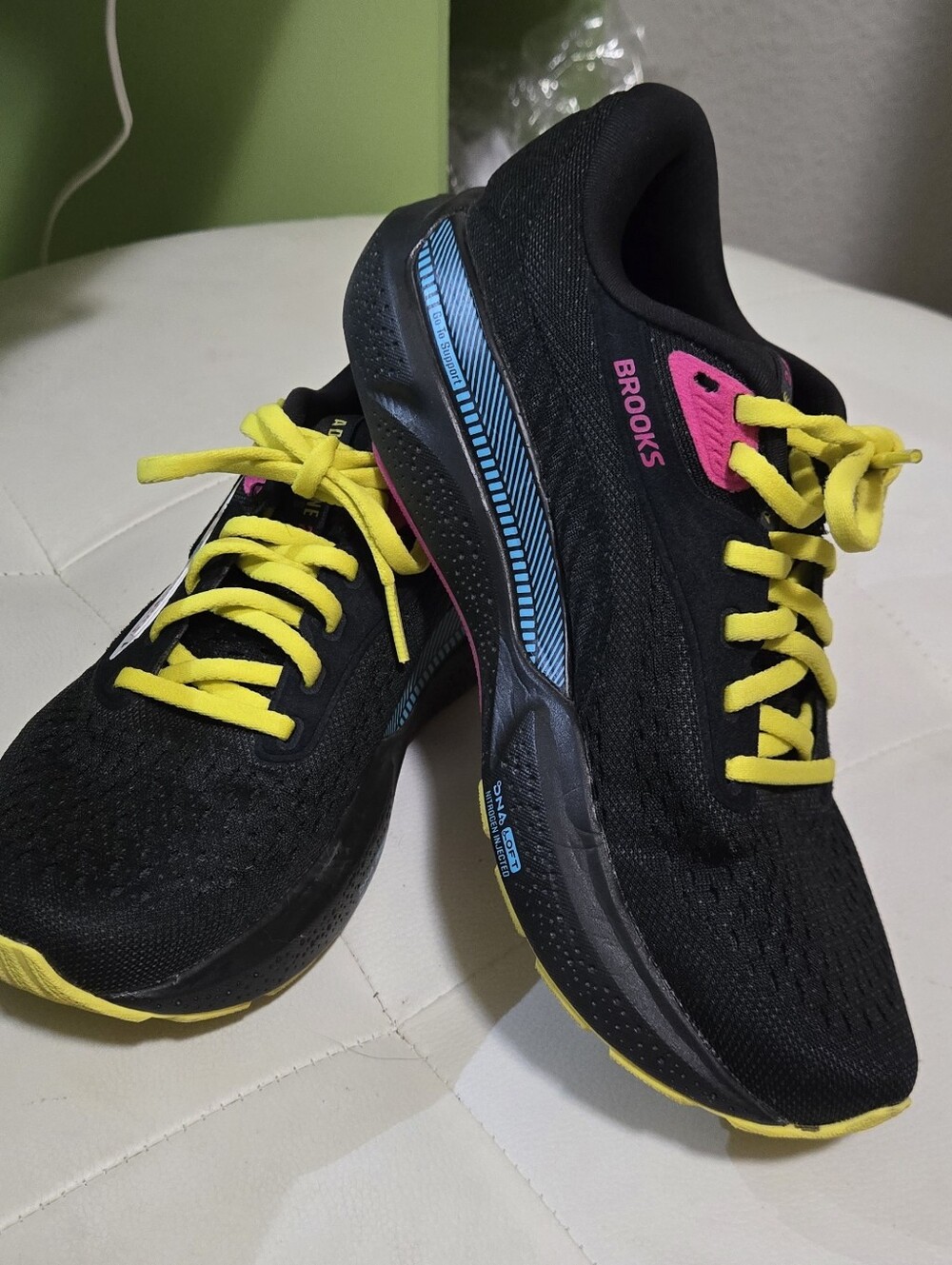 Brooks Adrenaline 24 GTS Running Shoes Hero Pack